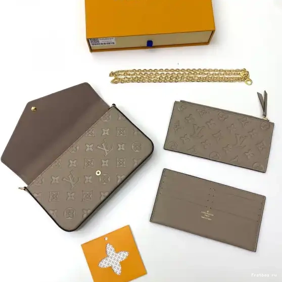 First bag ru POCHETTE FÉLICIE LOUIS VUITTON 0620